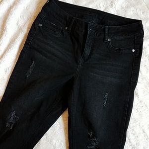 Distressed Maurices Jeggings